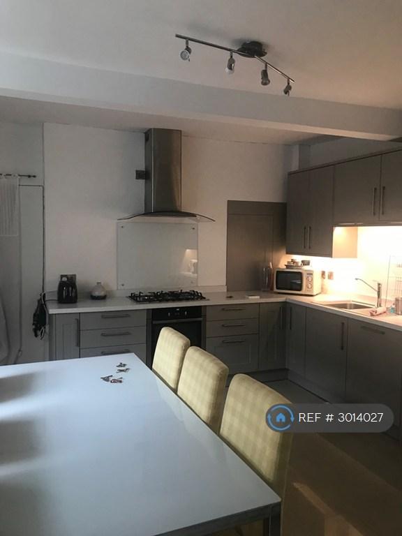 House in Edinburgh - More