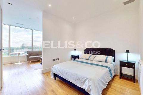 undefined, West Gate, London, W5