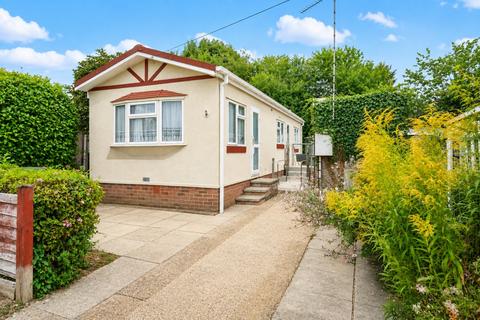 undefined, Drakes Drive, St. Albans