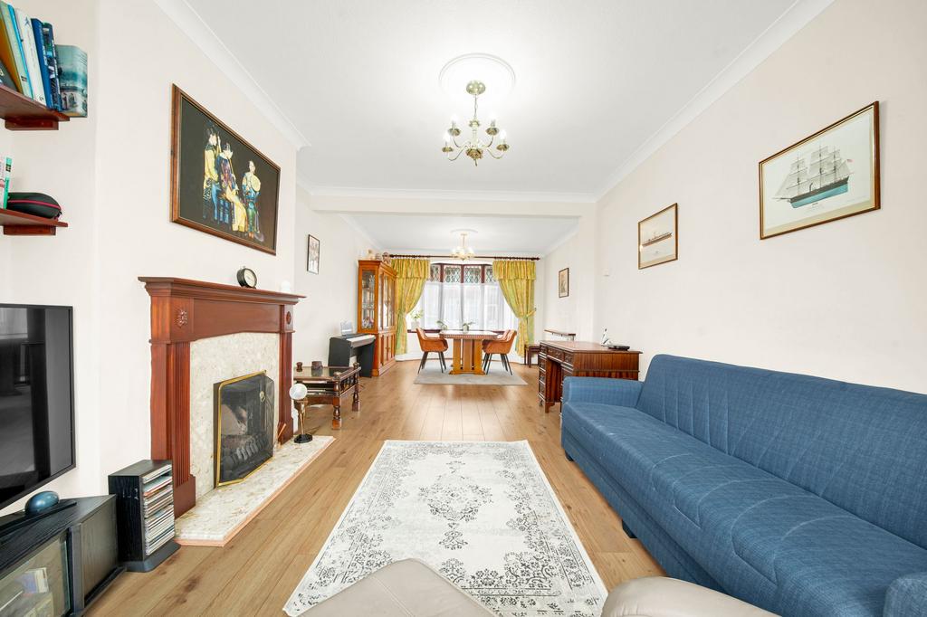 House in Ilford - View 3