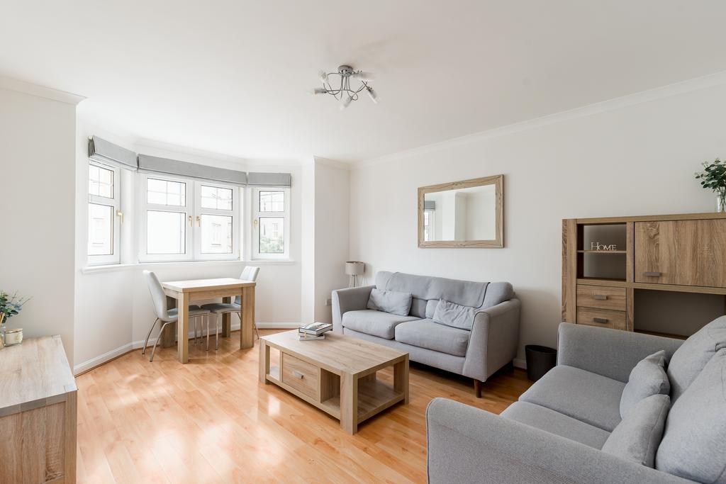 Apartment in Edinburgh - View 2