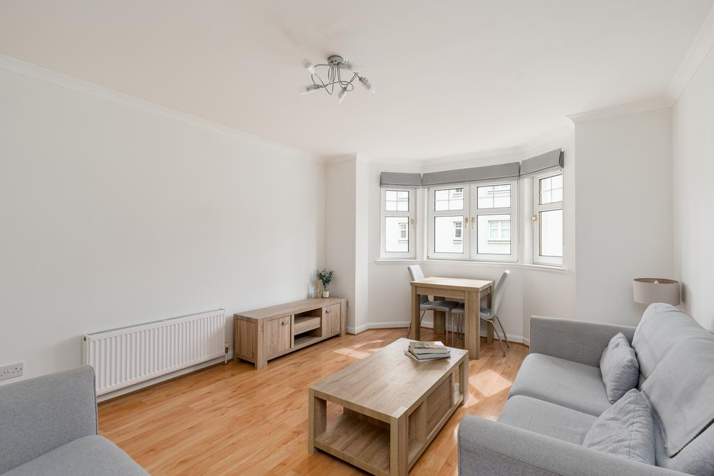Apartment in Edinburgh - View 3