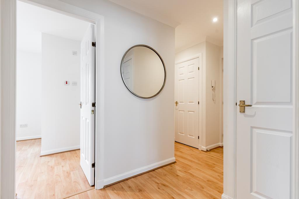 Apartment in Edinburgh - View 5