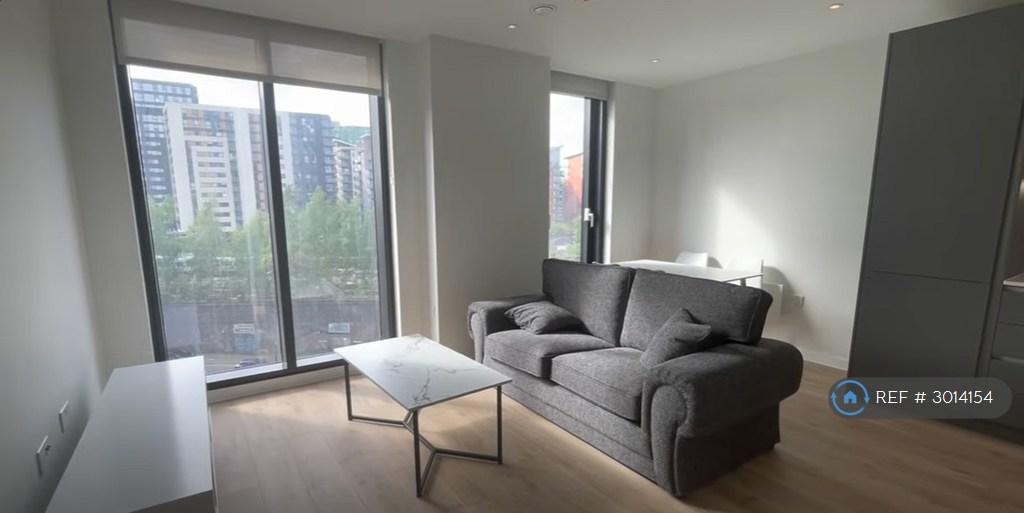 Apartment in Manchester - View 3