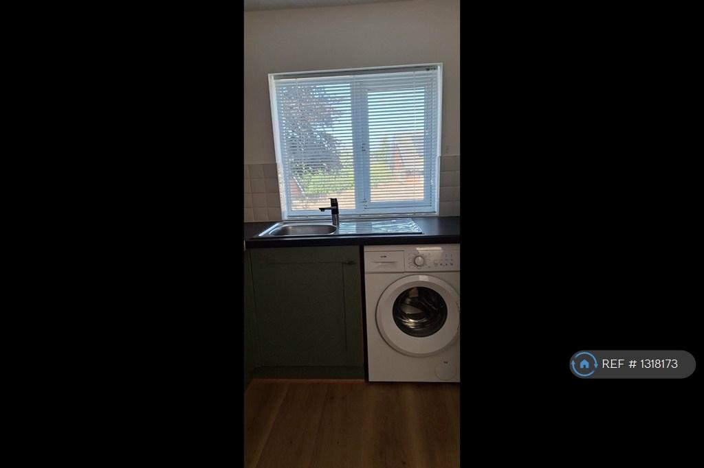 House in Sheffield, South Yorkshire - View 4