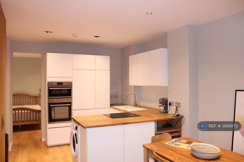 Apartment in London - View 2