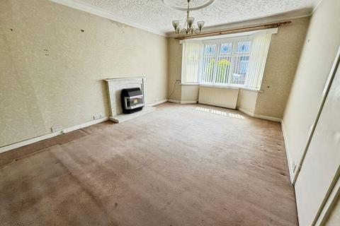 2 bedroom semi-detached bungalow for sale, Firtree Crescent, Newcastle Upon Tyne NE12