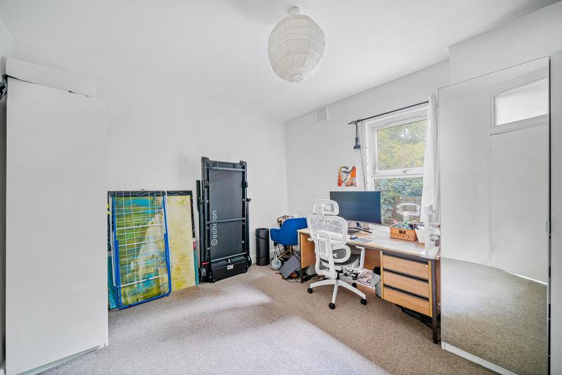 Apartment in London - View 3