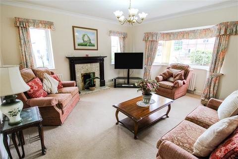 2 bedroom bungalow for sale, Moor Close, Killinghall, Harrogate, North Yorkshire, HG3
