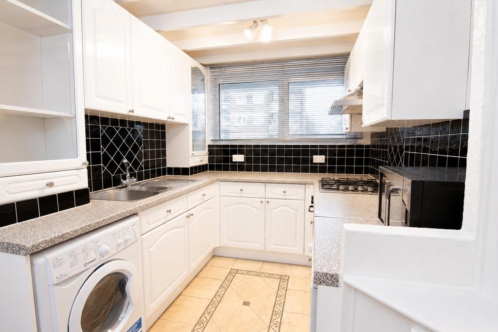 Apartment in London - View 4