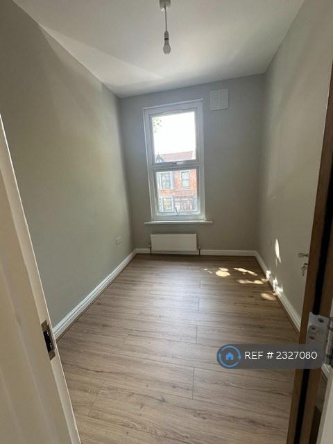 House in London, Upton Park - View 3