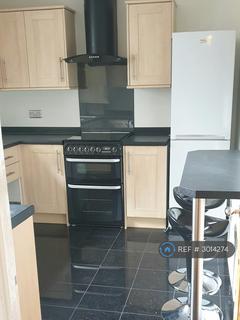 1 bedroom flat to rent, Thornhill Gardens, Barking, IG11