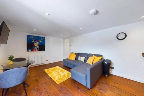 1 bedroom apartment to rent, High Street, Lydney GL15