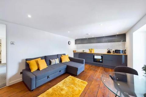 1 bedroom apartment to rent, High Street, Lydney GL15