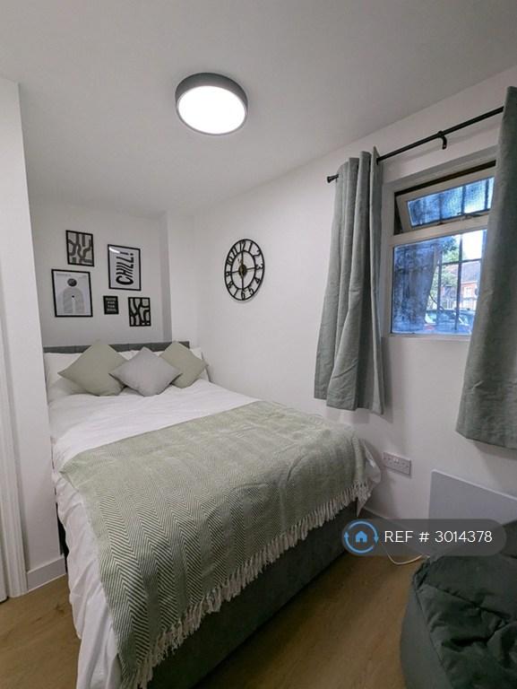 Apartment in London - View 2
