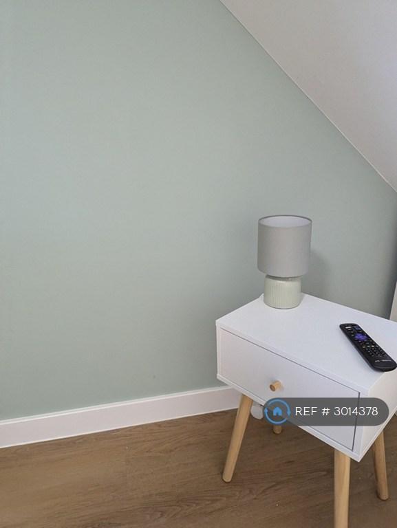 Apartment in London - View 3