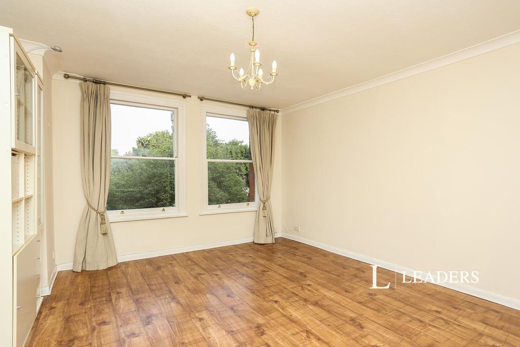 Apartment in London - View 2