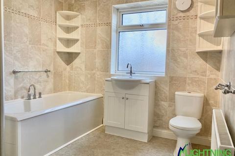 2 bedroom terraced house to rent, Broadway, GATESHEAD NE9