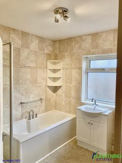 2 bedroom terraced house to rent, Broadway, GATESHEAD NE9