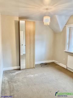 2 bedroom terraced house to rent, Broadway, GATESHEAD NE9