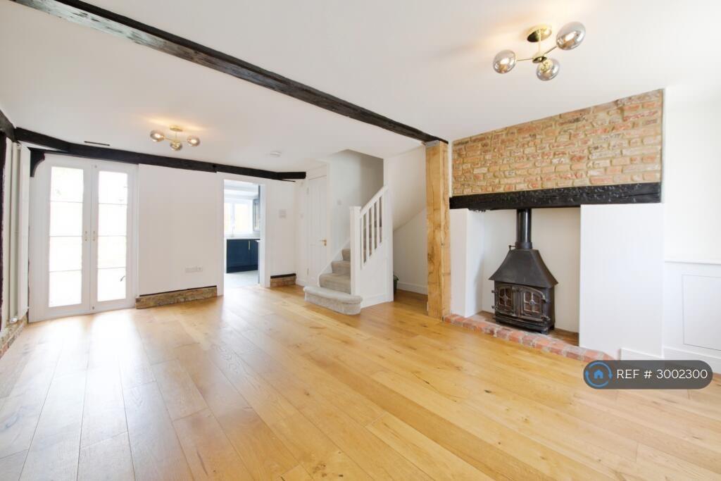 House in London - View 2
