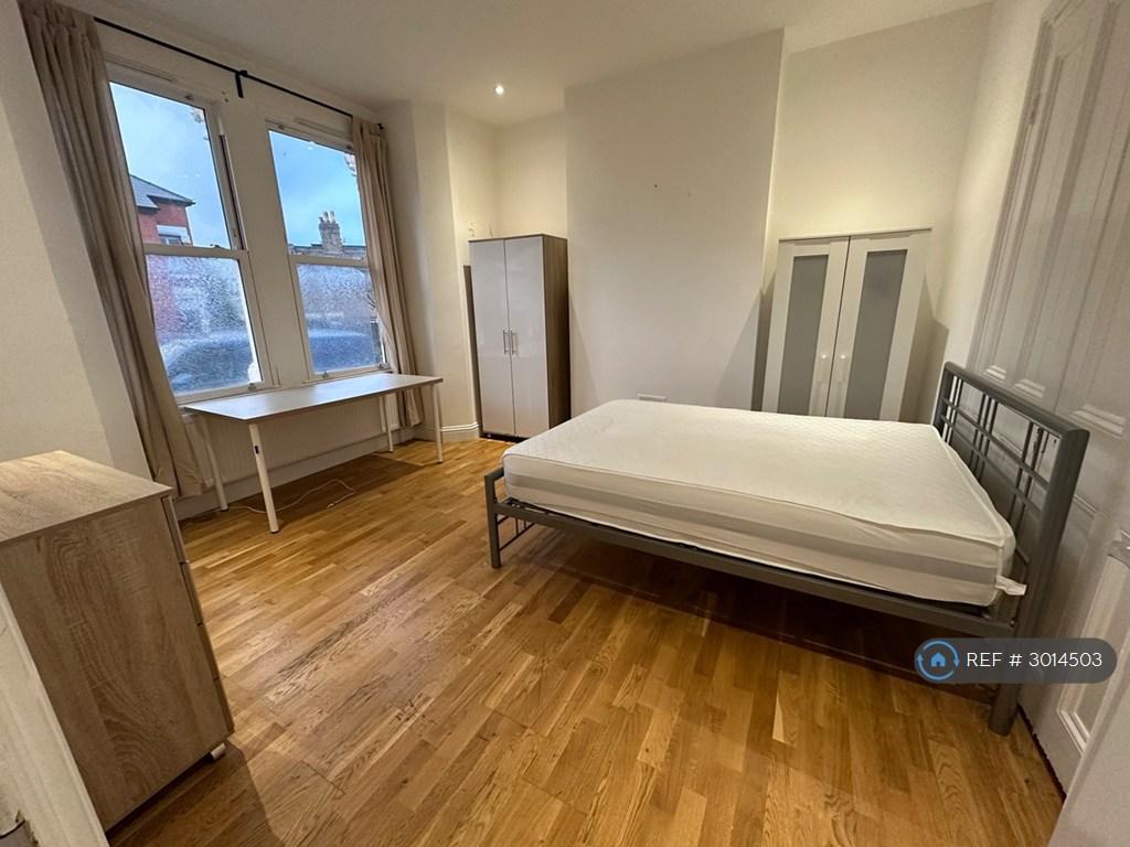 House in Peckham,,Nunhead , Dulwich, Camberwell, Brixton - More