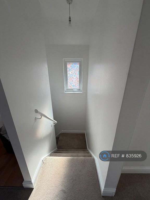 Apartment in Bristol - View 4