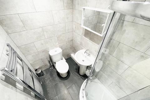 1 bedroom in a house share to rent, 4 Wadham Street, Stoke-On-Trent, ST4