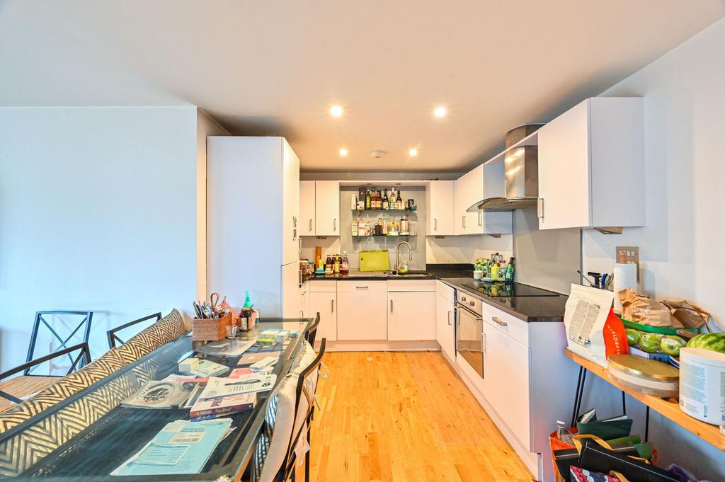Apartment in London - View 2