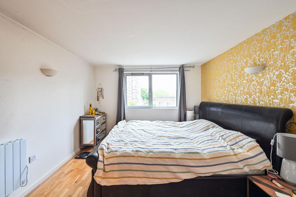 Apartment in London - View 3