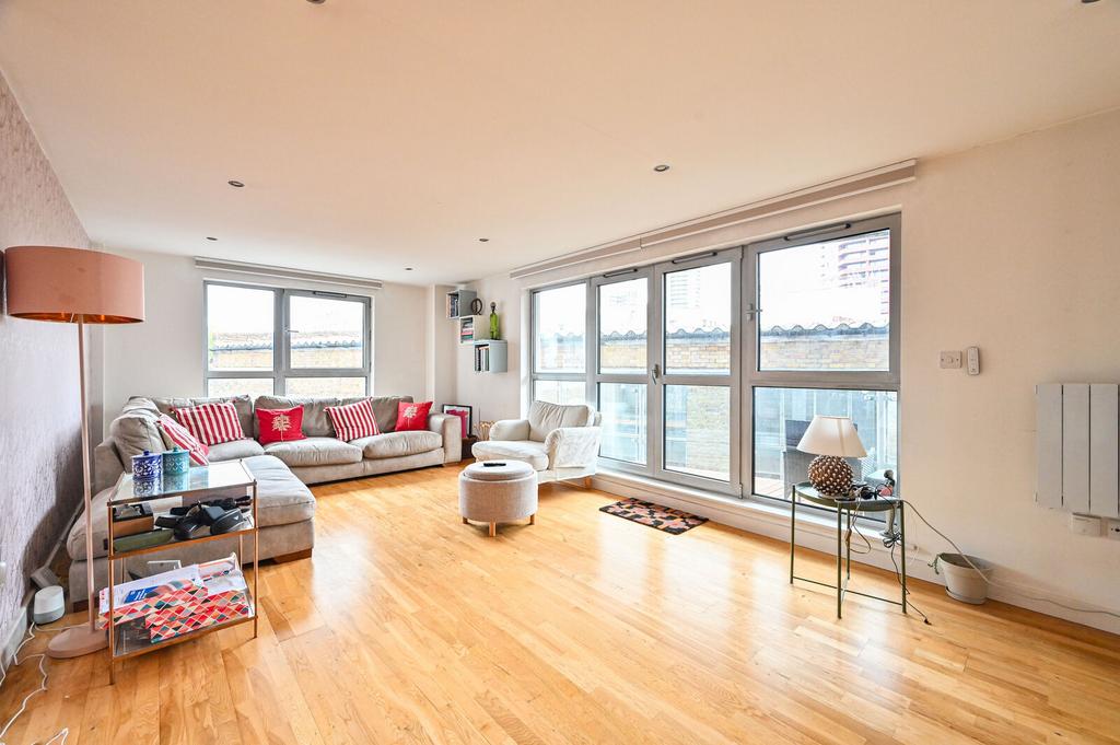 Apartment in London - More