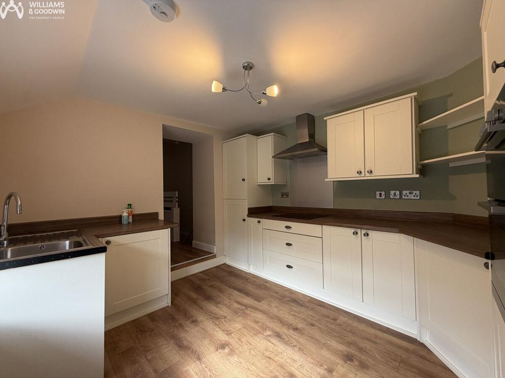 Apartment in Bethesda, Gwynedd - View 3
