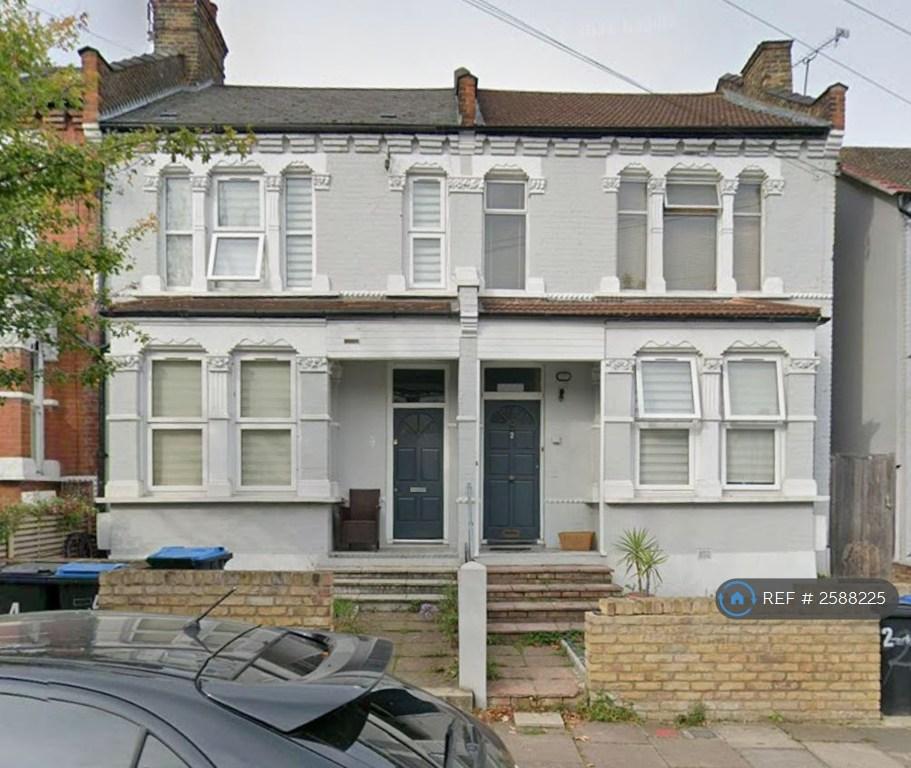 House in London - View 5