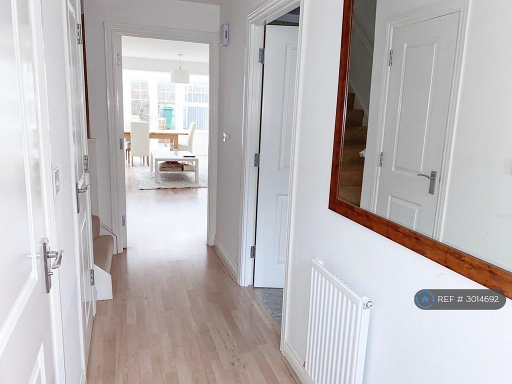 House in Bromley - View 2