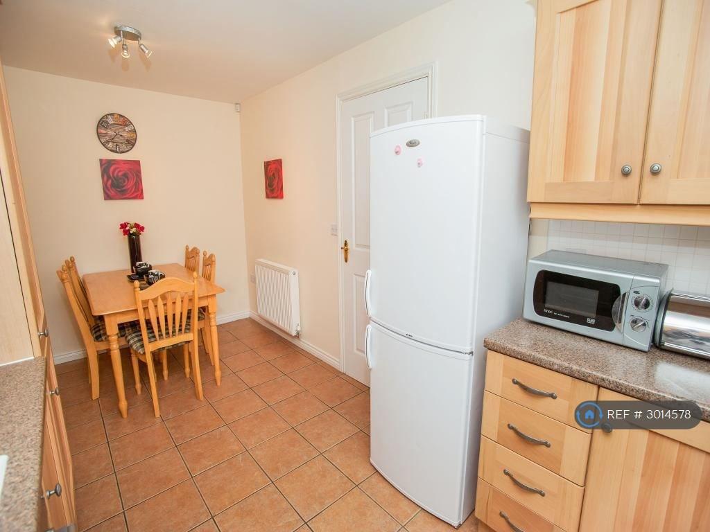 House in Newcastle Upon Tyne - View 2