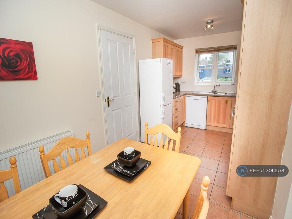 House in Newcastle Upon Tyne - View 3