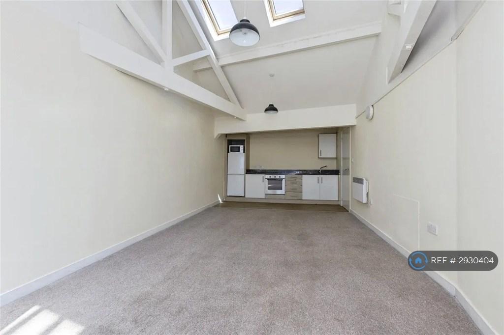 Apartment in Leicester, St Matthew's - View 5