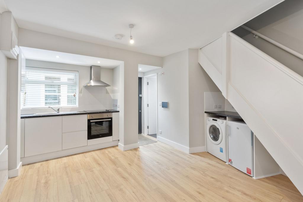 Apartment in London - View 3