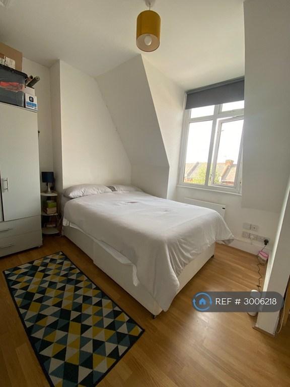 Apartment in London - View 4