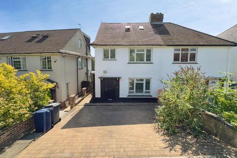 Wise Lane, London, NW7
