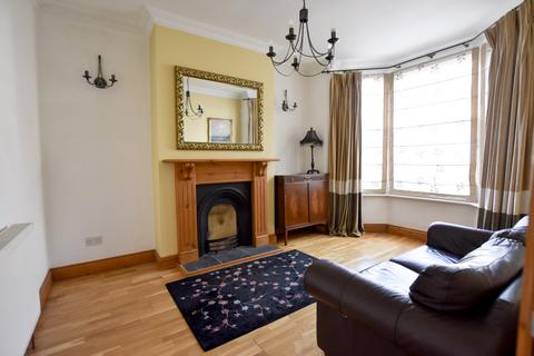 4 bedroom terraced house to rent, Knighton Road, Leicester, LE2
