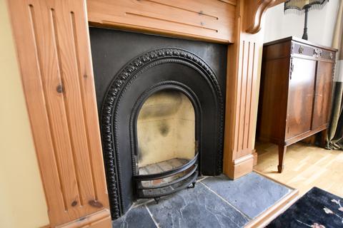 4 bedroom terraced house to rent, Knighton Road, Leicester, LE2