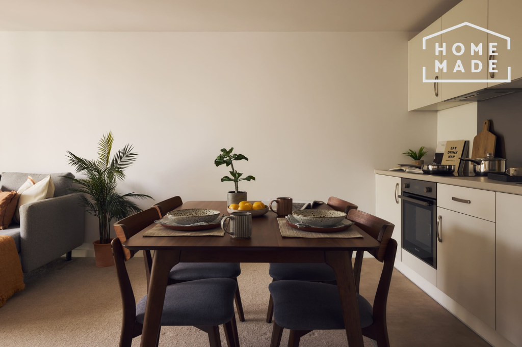 Apartment in Salford, Trinity, Lower Broughton - More