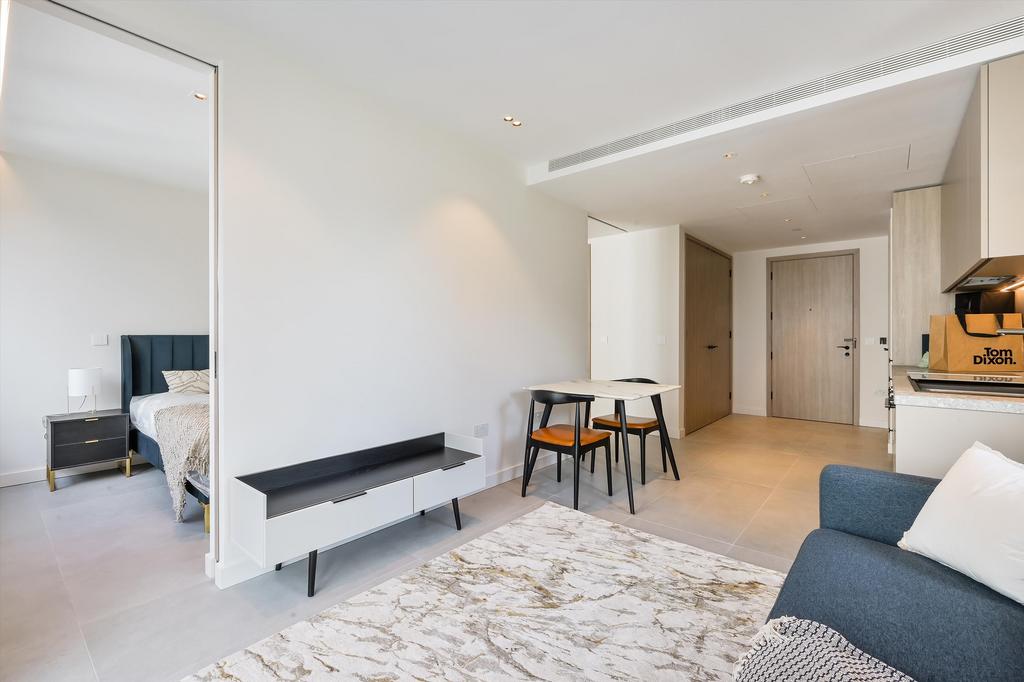 Apartment in London - View 5