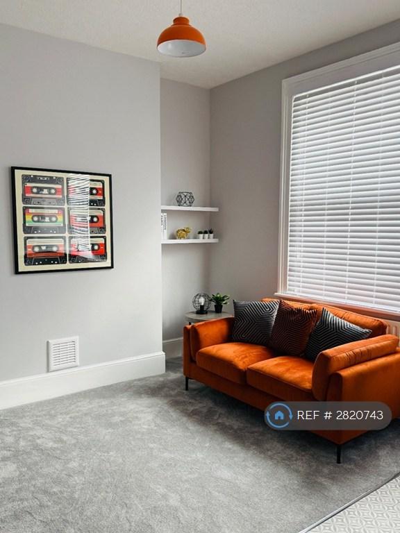 Apartment in Brighton - View 3