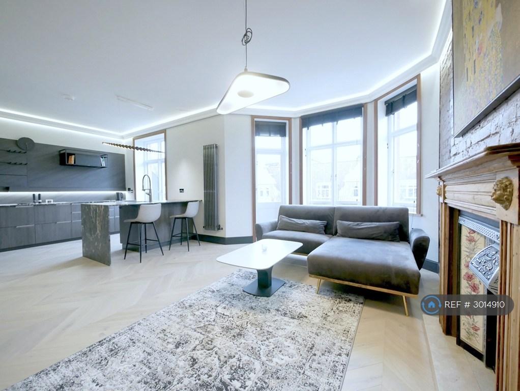Apartment in London, City of Westminster - View 2