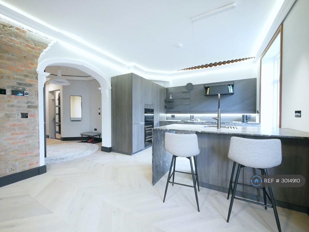 Apartment in London, City of Westminster - View 4