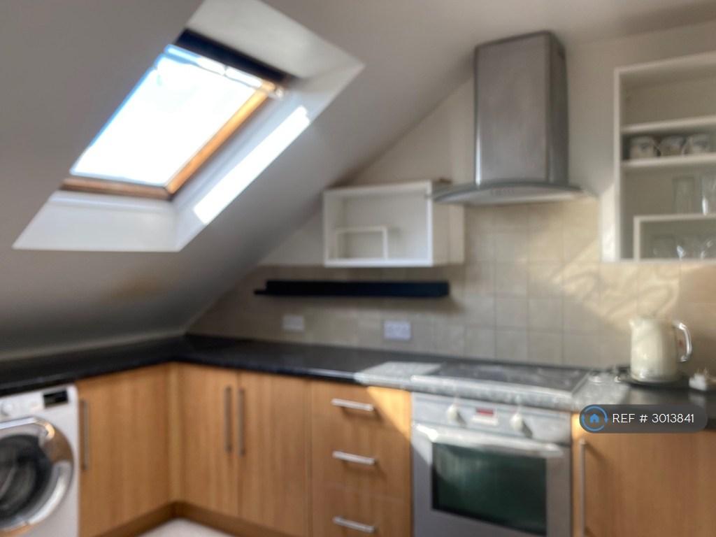 Apartment in London, Brent Cross - View 2
