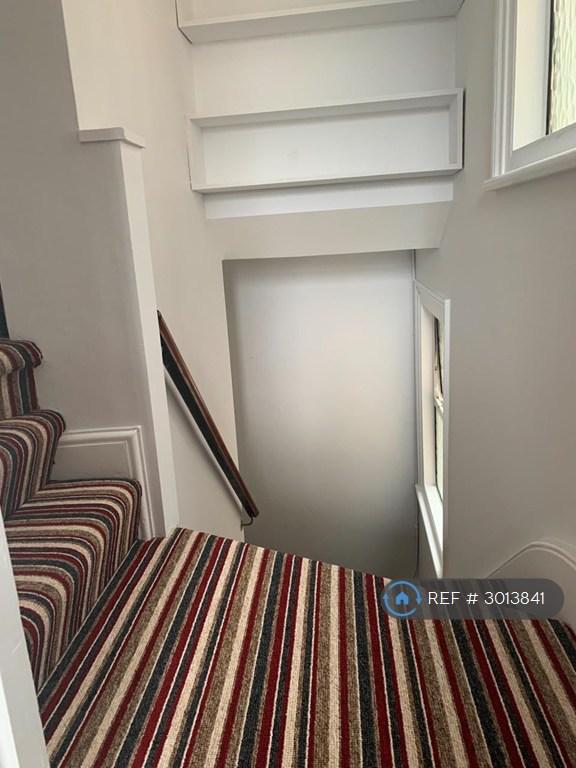 Apartment in London, Brent Cross - View 4