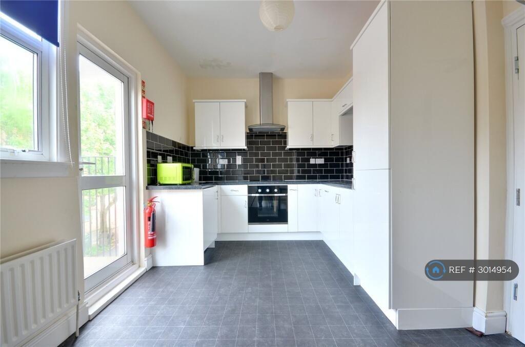 House in London - View 3